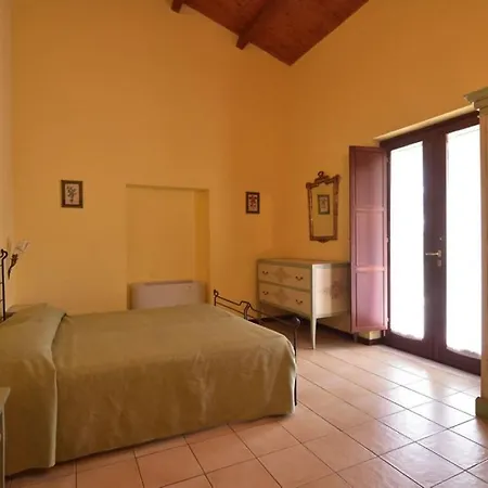 Sleeps 2 Pool Wifi T780857 *