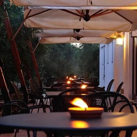 Lejlighed Sleeps 2 Pool Wifi T780857