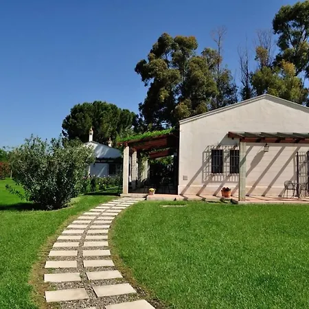 Sleeps 2 Pool Wifi T780857 *