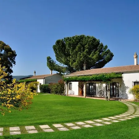 Sleeps 2 Pool Wifi T780857